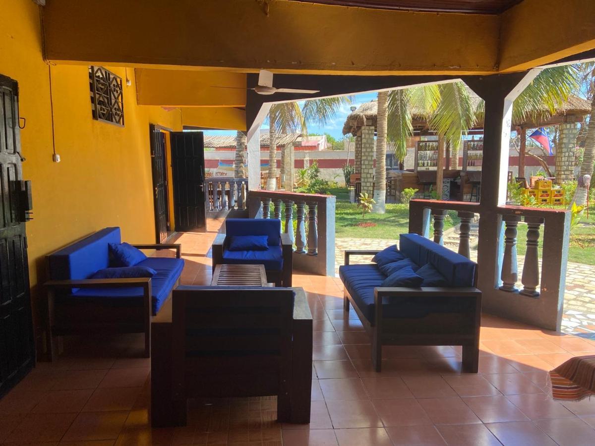 Bed and Breakfast Bohobe Naboty Toliara Exterior foto